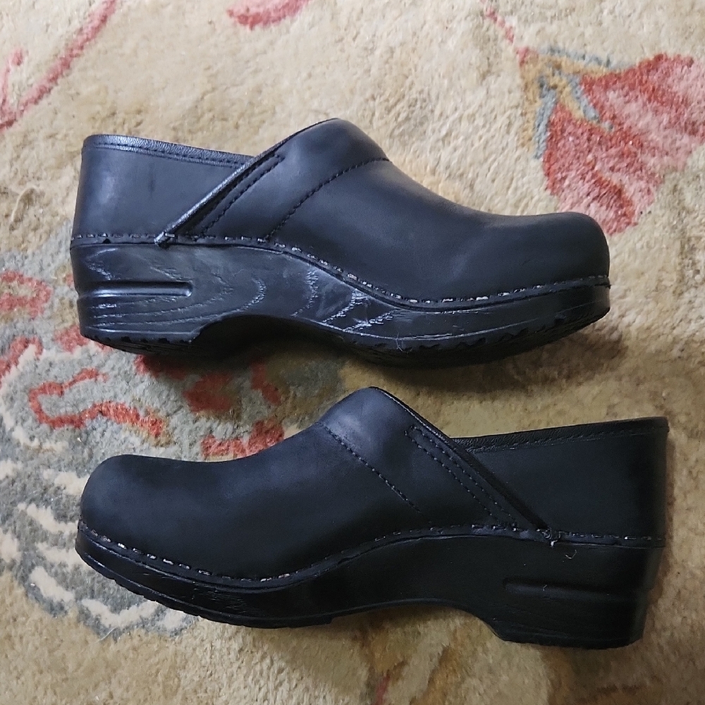 DANSKO Professional Black Box Clog - Size 37